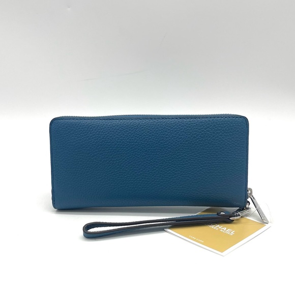 Michael Kors Large Continental Wallet Wristlet - Picture 4 of 7